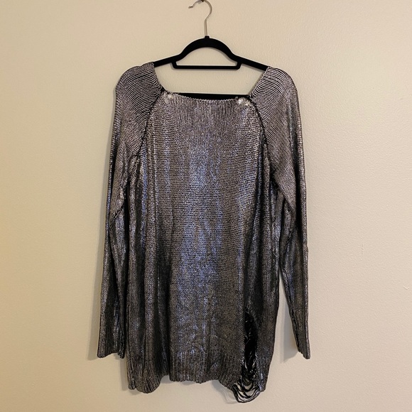 Silver Sweater - Picture 7 of 7